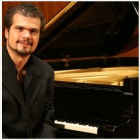 Víctor Morales